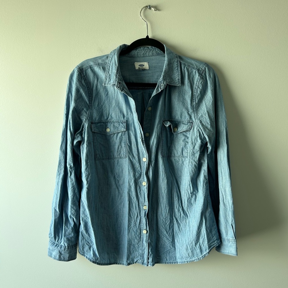 Old Navy light blue wash button down shirt